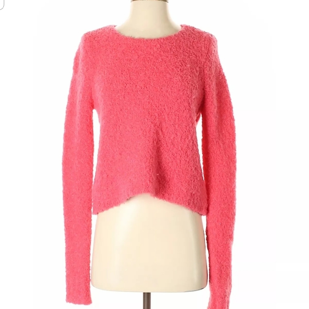 Pull over sweater